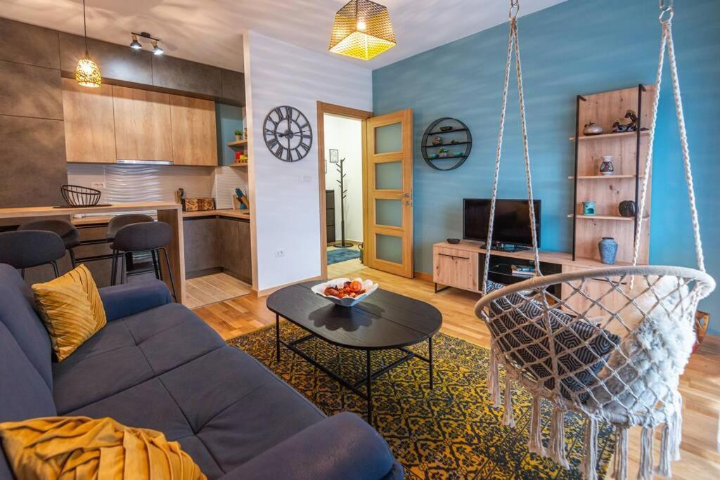 Modern, Bright And Cozy Apartment Подгорица Екстериор снимка